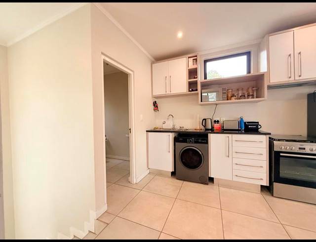1 BEDROOM PROPERTY TO RENT IN BRYANSTON